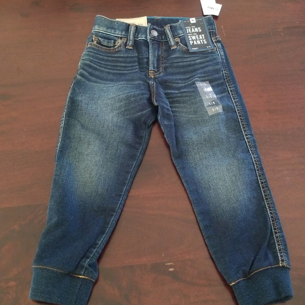 ABERCROMBIE JOGGER KIDS